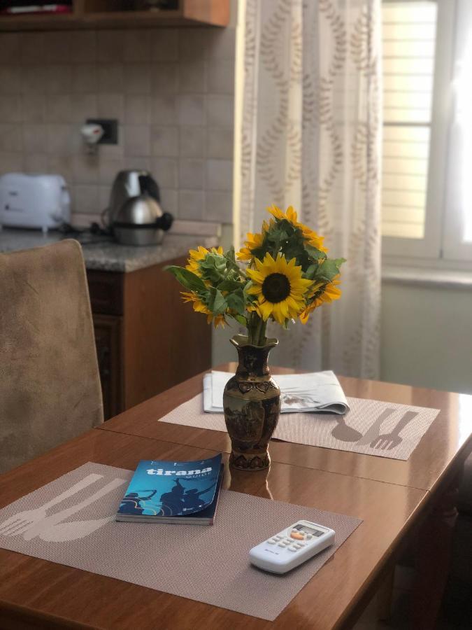 Amli Apartament Apartment Tirana Bagian luar foto